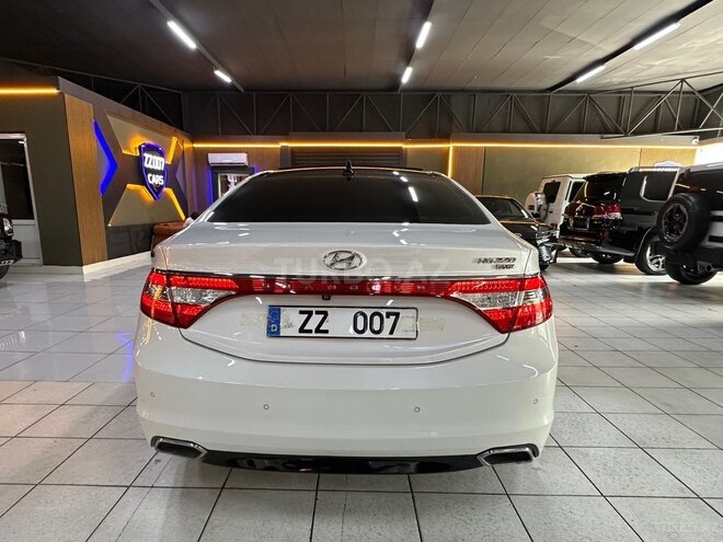 Hyundai Grandeur 2015, 226,200 km - 2.2 л - Bakı