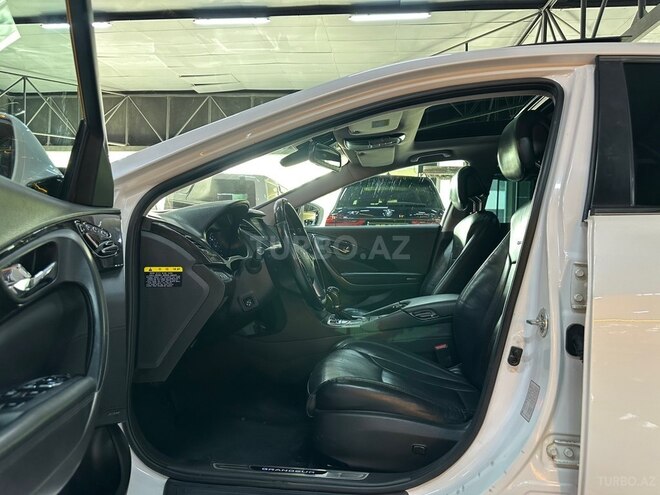 Hyundai Grandeur 2015, 226,200 km - 2.2 л - Bakı