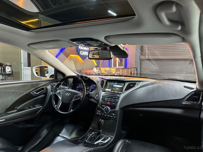 Hyundai Grandeur 2015, 226,200 km - 2.2 л - Bakı