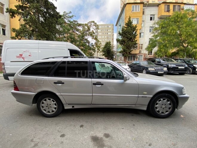 Mercedes C 220 2000, 350,000 km - 2.2 l - Bakı
