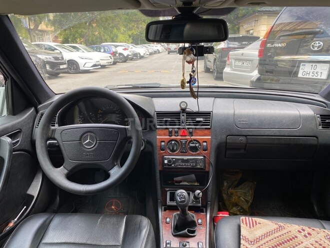 Mercedes C 220 2000, 350,000 km - 2.2 l - Bakı