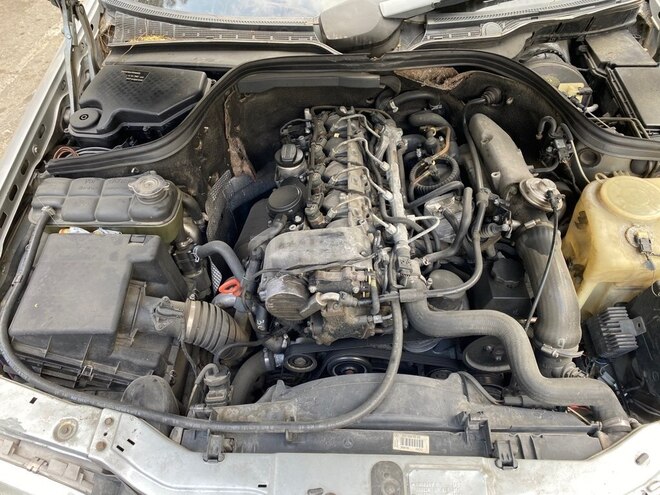 Mercedes C 220 2000, 350,000 km - 2.2 l - Bakı