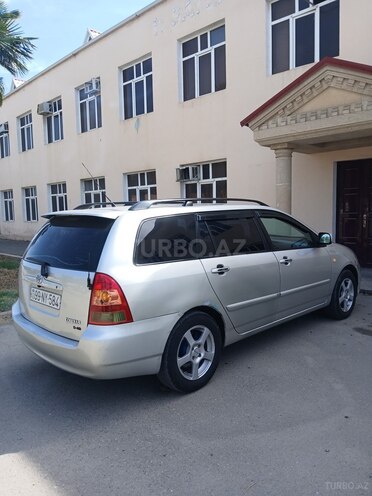 Toyota Corolla 2005, 617,270 km - 1.4 l - Yevlax