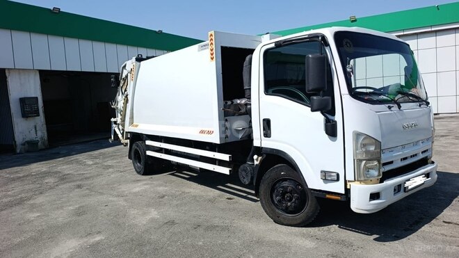 Isuzu NPR 75 K 2013, 316,000 km - 5.2 l - Bakı