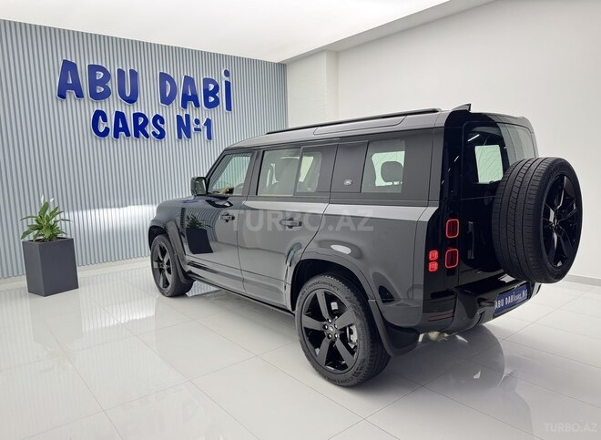 Land Rover Defender 2022, 93,600 km - 3.0 l - Bakı