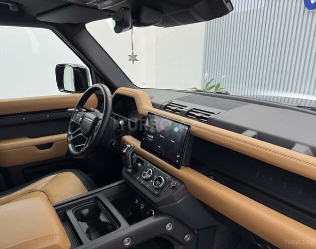 Land Rover Defender 2022, 93,600 km - 3.0 l - Bakı