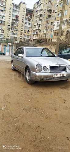 Mercedes E 220 1999, 628,452 km - 2.2 l - Bakı