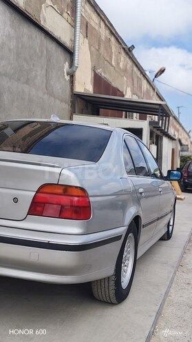 BMW 528 1999, 398,256 km - 2.8 l - Bakı