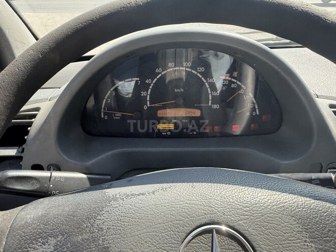 Mercedes  2004, 694,000 km - 2.2 л - Bakı