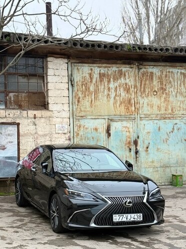 Lexus ES 300h 2023, 53,000 km - 2.5 l - Bakı