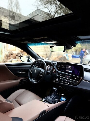 Lexus ES 300h 2023, 53,000 km - 2.5 l - Bakı