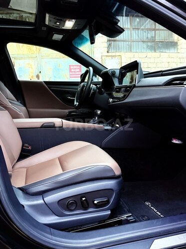 Lexus ES 300h 2023, 53,000 km - 2.5 l - Bakı