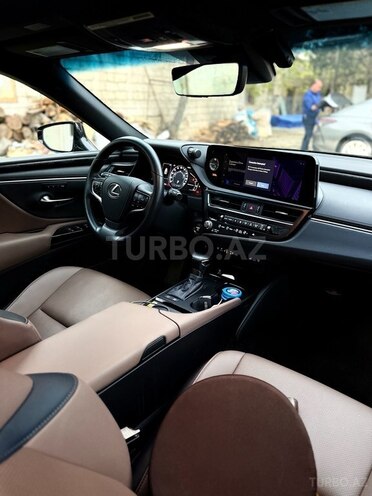 Lexus ES 300h 2023, 53,000 km - 2.5 l - Bakı