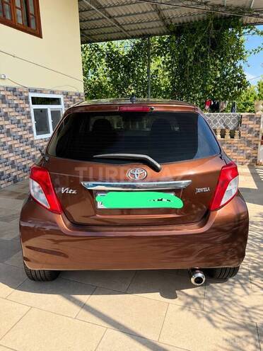 Toyota Vitz 2011, 155,000 km - 1.3 l - Neftçala
