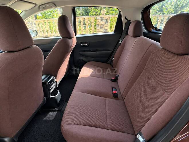 Toyota Vitz 2011, 155,000 km - 1.3 l - Neftçala