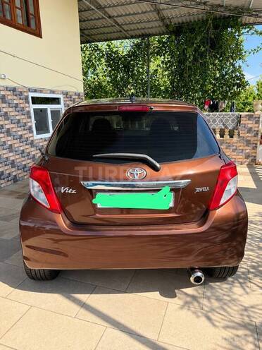 Toyota Vitz 2011, 155,000 km - 1.3 l - Neftçala