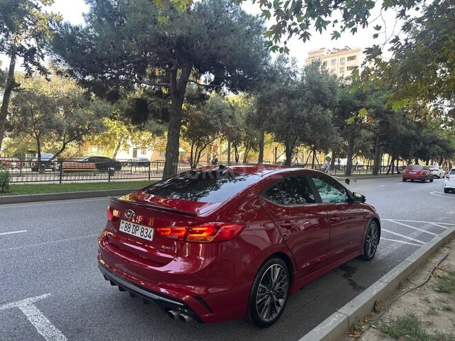 Hyundai Elantra 2016, 110,800 km - 1.6 l - Bakı