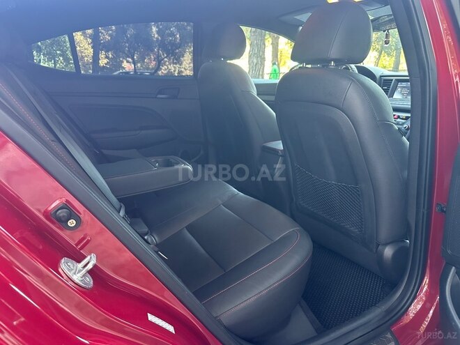 Hyundai Elantra 2016, 110,800 km - 1.6 l - Bakı