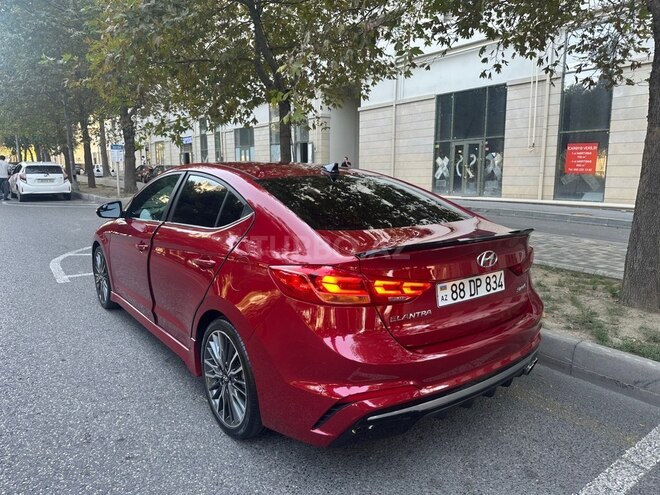 Hyundai Elantra 2016, 110,800 km - 1.6 l - Bakı