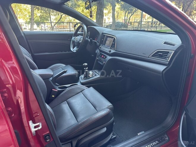 Hyundai Elantra 2016, 110,800 km - 1.6 l - Bakı