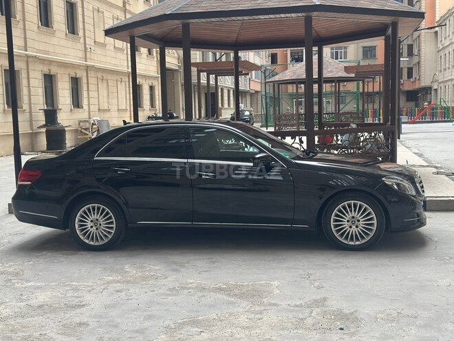 Mercedes E 220 2015, 252,000 km - 2.1 l - Bakı