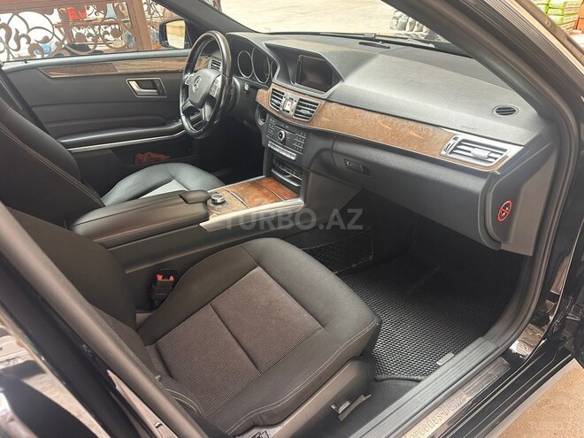 Mercedes E 220 2015, 252,000 km - 2.1 l - Bakı