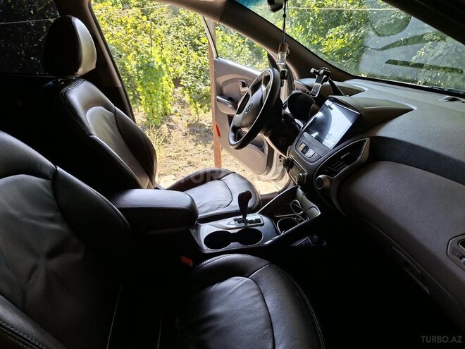 Hyundai ix35 2011, 137,000 km - 2.0 l - Şəki