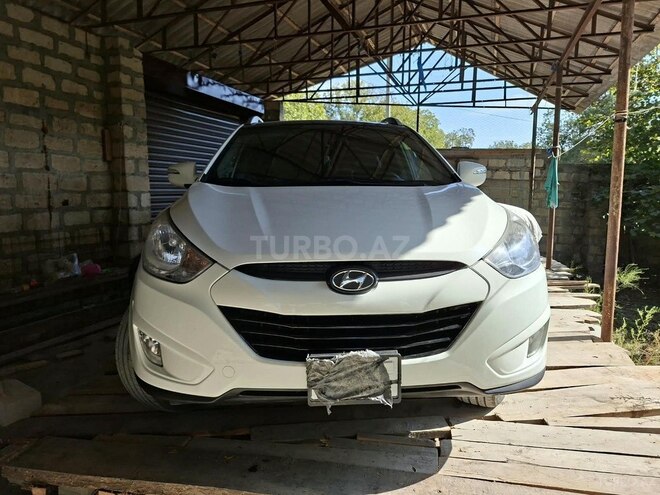 Hyundai ix35 2011, 137,000 km - 2.0 l - Şəki