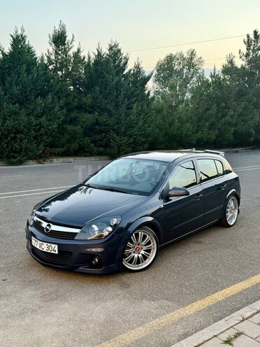 Opel Astra 2009, 272,000 km - 1.4 l - Gəncə