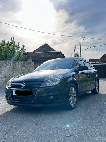 Opel Astra 2006, 398,000 km - 1.4 l - Şəki