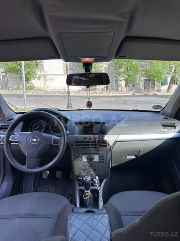 Opel Astra 2006, 398,000 km - 1.4 l - Şəki