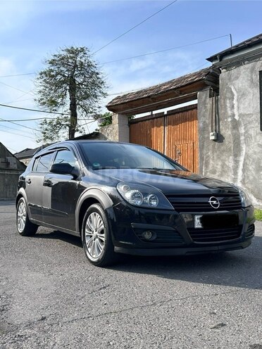 Opel Astra 2006, 398,000 km - 1.4 l - Şəki