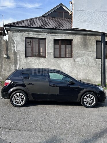 Opel Astra 2006, 398,000 km - 1.4 l - Şəki