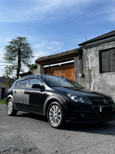 Opel Astra 2006, 398,000 km - 1.4 l - Şəki
