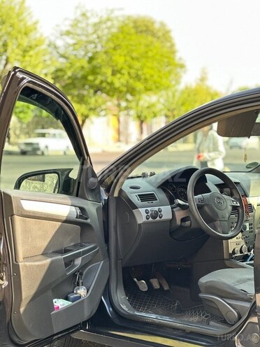 Opel Astra 2006, 398,000 km - 1.4 l - Şəki