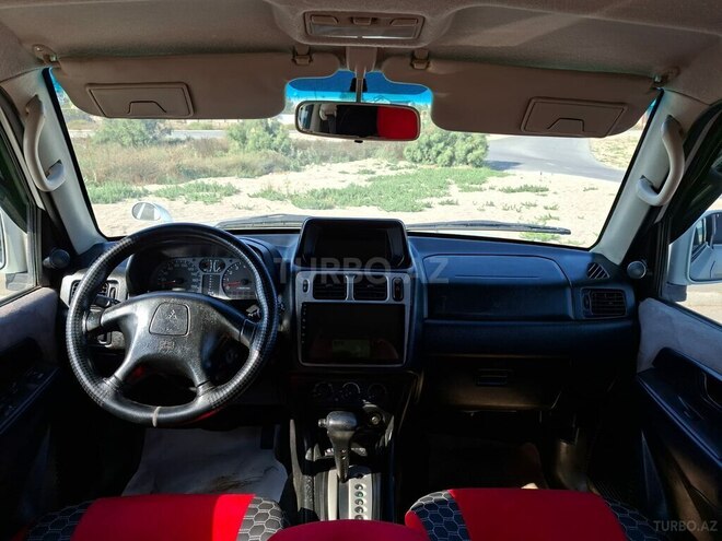 Mitsubishi Pajero io 2004, 252,000 km - 2.0 л - Bakı