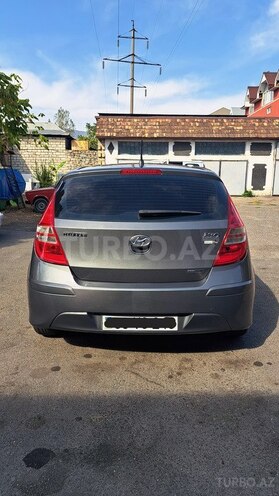 Hyundai i30 2010, 322,000 km - 1.6 л - Şəki