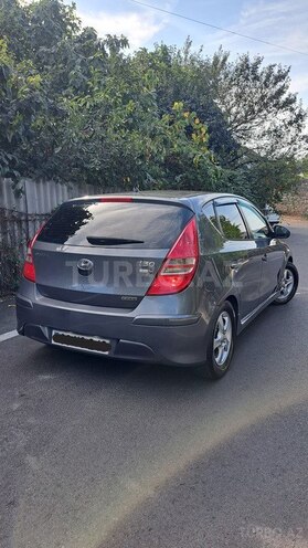 Hyundai i30 2010, 322,000 km - 1.6 л - Şəki