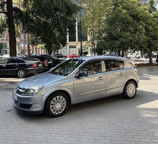 Opel Astra 2006, 296,000 km - 1.4 l - Gəncə