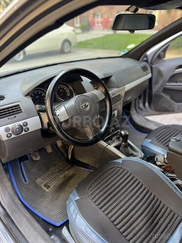 Opel Astra 2006, 296,000 km - 1.4 l - Gəncə