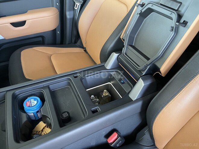 Land Rover Defender 2023, 50,000 km - 2.0 l - Bakı