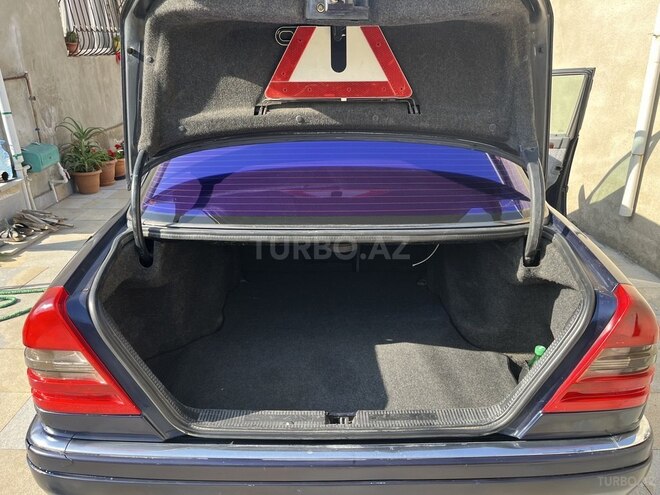 Mercedes C 220 1995, 350,000 km - 2.2 l - Bakı
