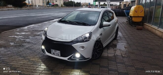 Toyota Aqua 2014, 160,000 km - 1.5 л - Gəncə
