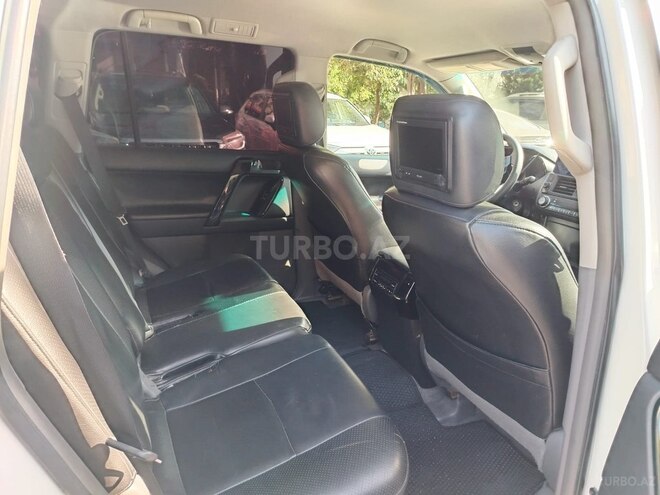 Toyota Land Cruiser Prado 2010, 254,000 km - 2.7 л - Bakı
