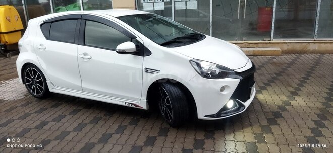 Toyota Aqua 2014, 160,000 km - 1.5 л - Gəncə