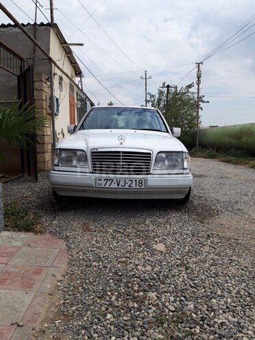 Mercedes 220 E 1994, 355,000 km - 2.2 l - Bakı