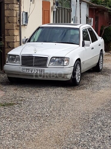 Mercedes 220 E 1994, 355,000 km - 2.2 l - Bakı