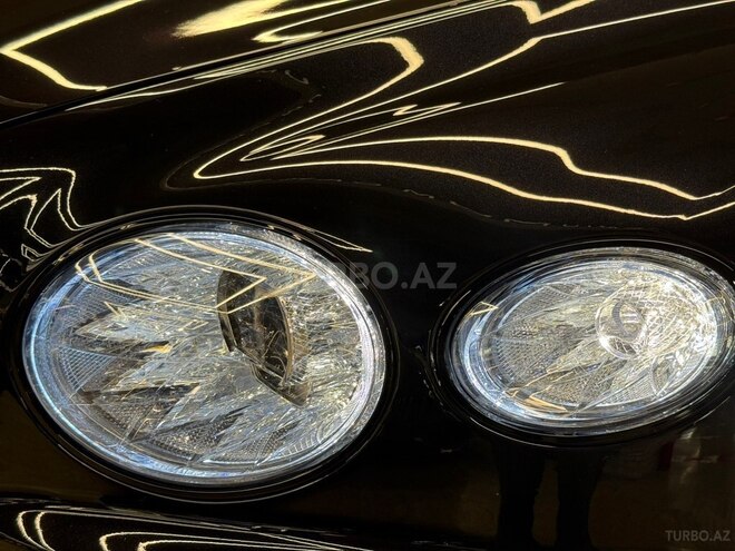 Bentley Bentayga 2023, 10,000 km - 4.0 l - Bakı