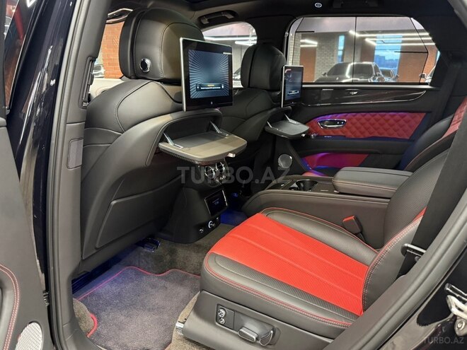 Bentley Bentayga 2023, 10,000 km - 4.0 l - Bakı