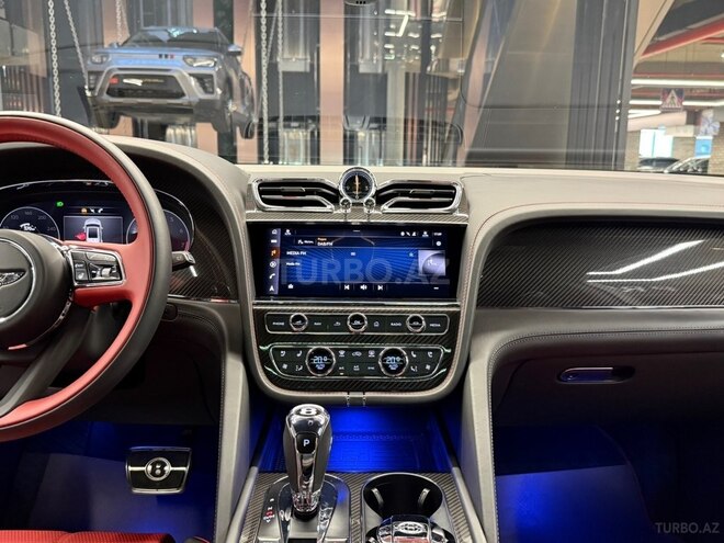 Bentley Bentayga 2023, 10,000 km - 4.0 l - Bakı
